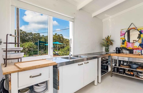 Northern Rivers Apartment | Golden Beachy- 20 steps to the sand!