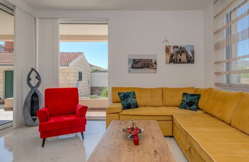 Kastel Stari Villa | Relax Villa Tanasia with a pool near Split