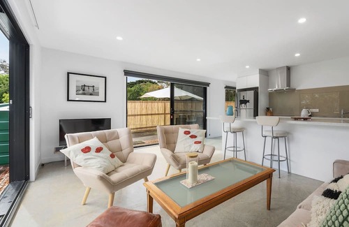 Tyabb Cottage | The Dairy Cottage - Located in the heart of the stunning Mornington Peninsula