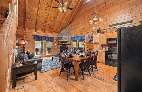 Sevierville Cabin | Cabin: Pool table, arcade, grill - Your ultimate retreat awaits!