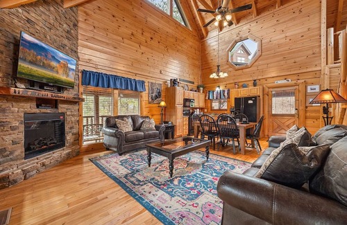 Sevierville Cabin | Cabin: Pool table, arcade, grill - Your ultimate retreat awaits!