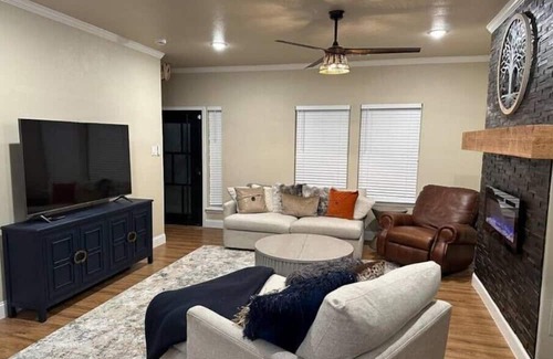 Point House | Comfy Lake House