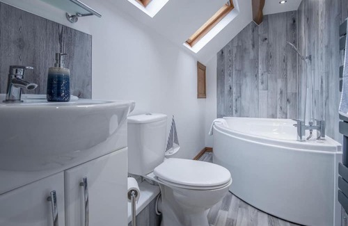 Llanddowror House | Rose Coach House - 3 Bedroom Cottage - Pendine