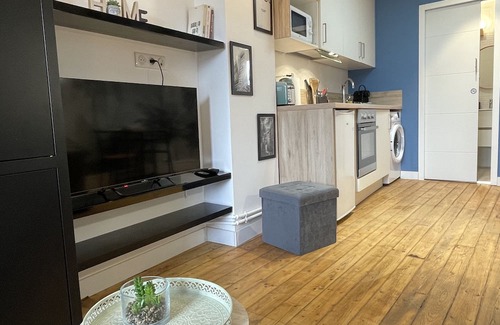 Dreux Apartment | Dreux #6 - Charming studio under the roof