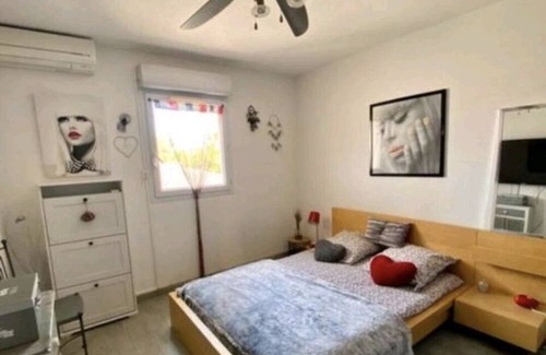 La Garde Apartment | Nouveau Appartement Très Confortable Pour 4 Personnes. Animaux Autorisés