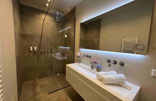 Oud-Zuid Apartment | Old South - Luxury Apartment