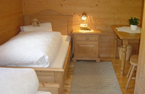 Marul Apartment | Apartment Edelweiß - Haus Burgl