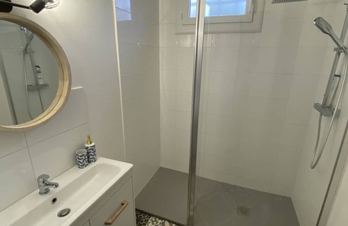 Saix Apartment | Appartement Tout Équipe Avec 2 Chambres et Jardin