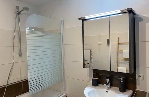 Straubing Apartment | Apanoxa Homes: Zentral I Bahnhof I Netflix