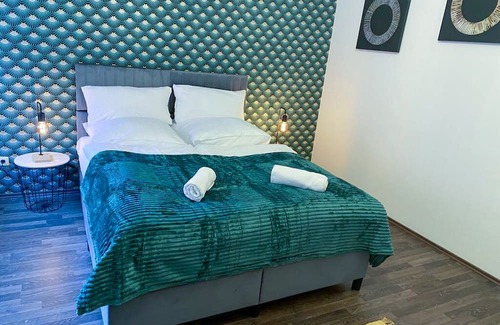 Straubing Apartment | Apanoxa Homes: Zentral I Bahnhof I Netflix