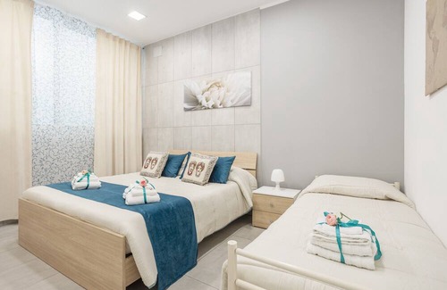 Terrasini House | Holiday Home 'Ciuri D'amuri' with Air Conditioning