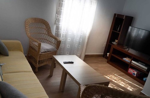 Puebla de Alcocer Apartment | Apartamento Amplio y Confortable, Ideal Familias, Rutas, Pesca, Ornitología y