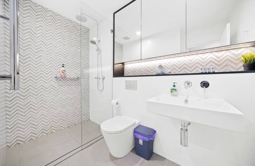 Glebe Apartment | Modern 2B2B APT@Glebe