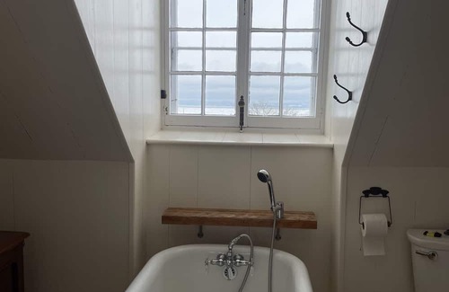 Kamouraska House | Magnifique Maison Ancestrale Situe au Coeur du Village de Kamouraska