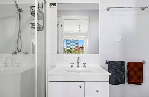Point Vernon House | Retreat at the Point