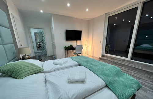 Stammersdorf Villa | Luxury Vienna Villa: Haven for Vienna Explorers