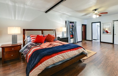 Flower Mound House | Peaceful Flower Mound Home w/ Patio on 4 Acres!