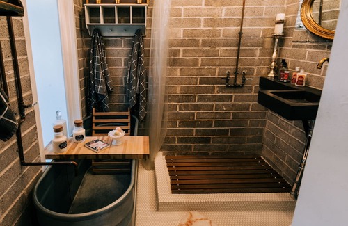 Camelback East House | Biltmore Area Industrial Cottage by Street Designs