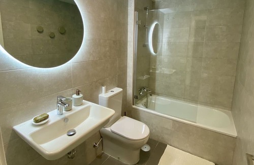 Sevilla Este Apartment | Nuevo Moderno Apartamento de Lujo