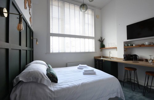 Worcester Hotel | The Hop Merchants House