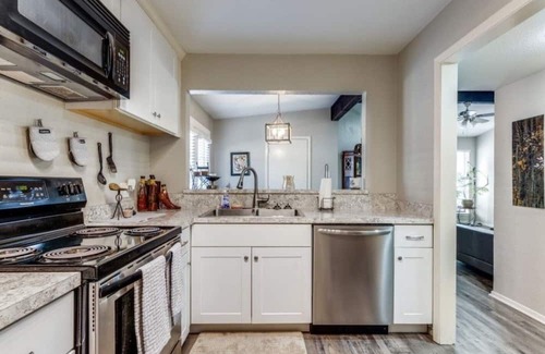 Terrell Condo | Cozy vibe condo. 2-bedroom, 2 full-bathroom with patio off the master & dining.
