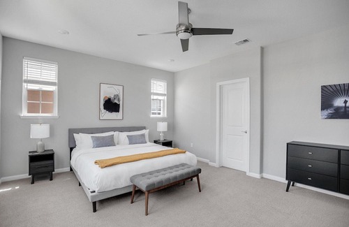 Union City House | Clean Hayward 4BR w/ Patio & A/C, nr Retail & Tech HQs, by Blueground