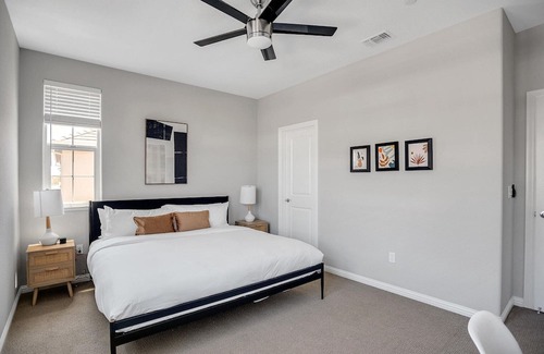 Union City House | Clean Hayward 4BR w/ Patio & A/C, nr Retail & Tech HQs, by Blueground