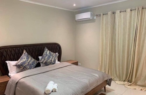 Lusaka Apartment | Executive 3 bedrooms fully furnished apartment close to amenities