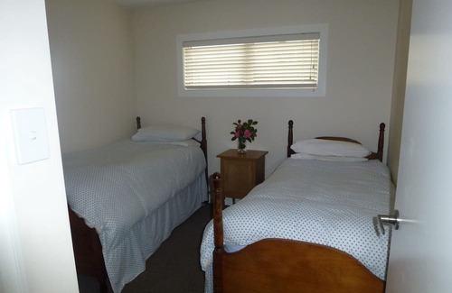 Clive House | House amoungst a vineyard and orchard