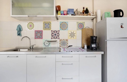 San Salvario Apartment | Holiday Apartment "Ellen's 2" with A/C & Wi-Fi