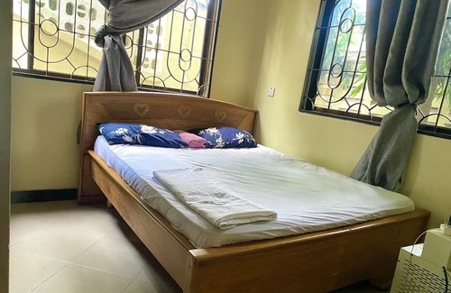 Mbezi Beach House | 2 bedroom cozy house for home makers