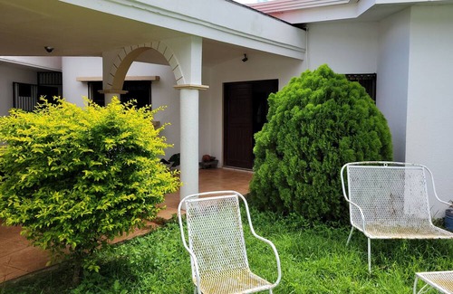 Managua House | Casa Entera con Alberca en las Colinas Managua, Apta Para Familias