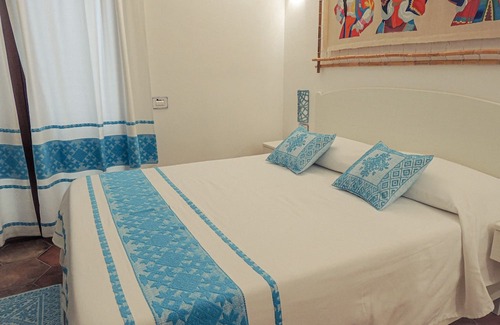 Orosei Bed & Breakfast | Hyacinth Room