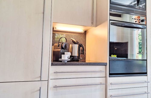 Niederried bei Interlaken House | Cosy apartment in villa for 8 people with WIFI, TV, balcony and panoramic view