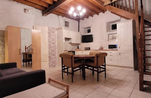 Baguer-Pican Cottage | Character property - L'évasion forestière