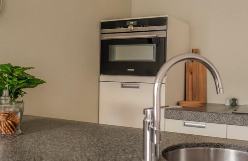 Binnensingelgebied Apartment | Cozy apartment in the heart of Enschede with everything within walking distance