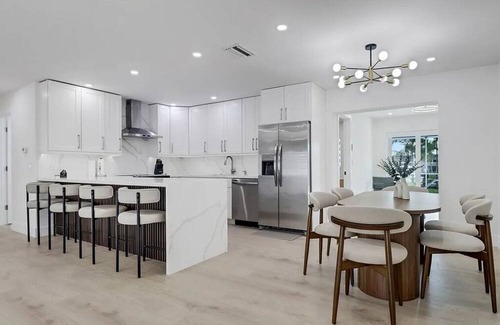 Lochmoor Waterway Estates House | Renovated Modern Home with Big Pool & Ocean Access