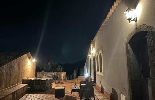 Mascali House | Oasis of Relaxation on Etna - Country House with Independent Suites, Pet-Friendly