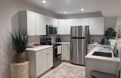 Eckington Apartment | Chic Urban Retreat in Washington DC: Near National Mall-Convention Center