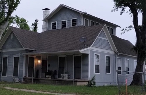 Hearne House | Historic three-bedroom house in Hearne, Texas.
