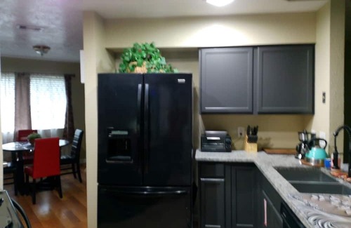League City House | Welcoming 2-bedroom house with AC in League City
