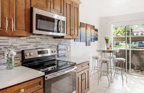 Monarch Beach House | Pool, Hot Tub & Minutes to Dana Point Harbor | Ritz Pointe Condo by AvamtStay