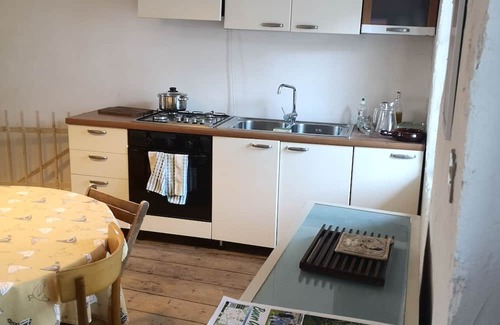 Feltre House | Vacation home in Tomo with beautiful views of the countryside, 2 km from Feltre.