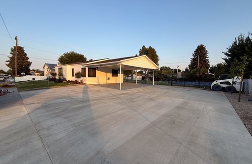 Vernal House | RV full hook up RV full hook up