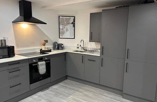 Wolverhampton Apartment | CroftCabin