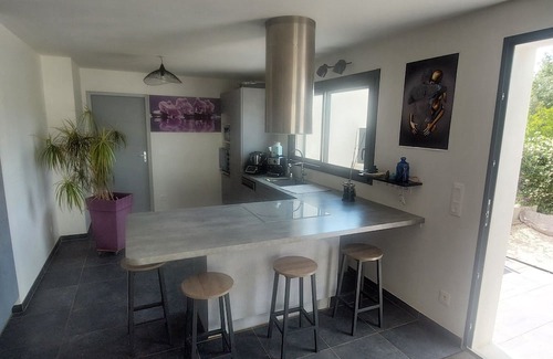Saint-Paul-et-Valmalle Villa | THE HOUSE OF HAPPINESS