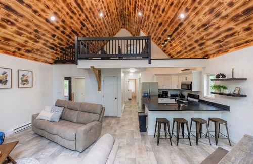Claysburg Cabin | Knobby and Nice Retreat, Blue Knob Ski Resort