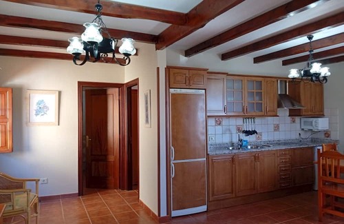 Taibique Ski Chalet | Nature Escape with Private Terrace, El Pinar