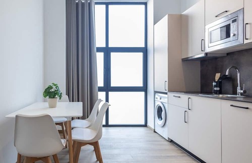 Montolivet Apartment | Les Arts Turia 2 by Concept Flats
