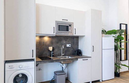 Montolivet Apartment | Les Arts Plaza C by Concept Flats